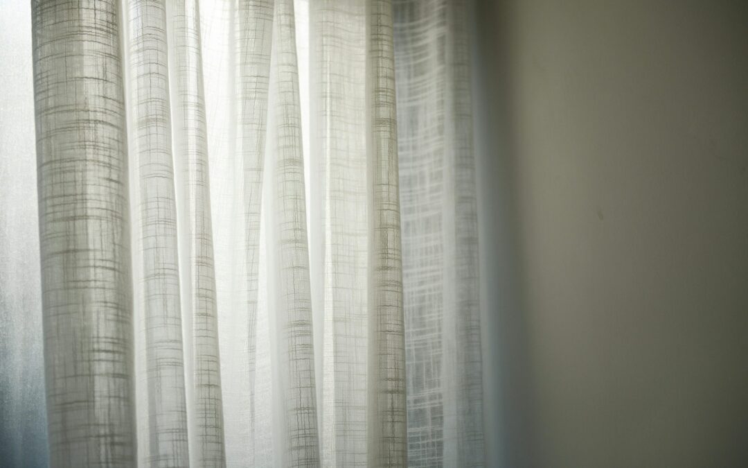 How to Clean Drapery While Hanging: Going Professional is The Best Way to Prevent Damage